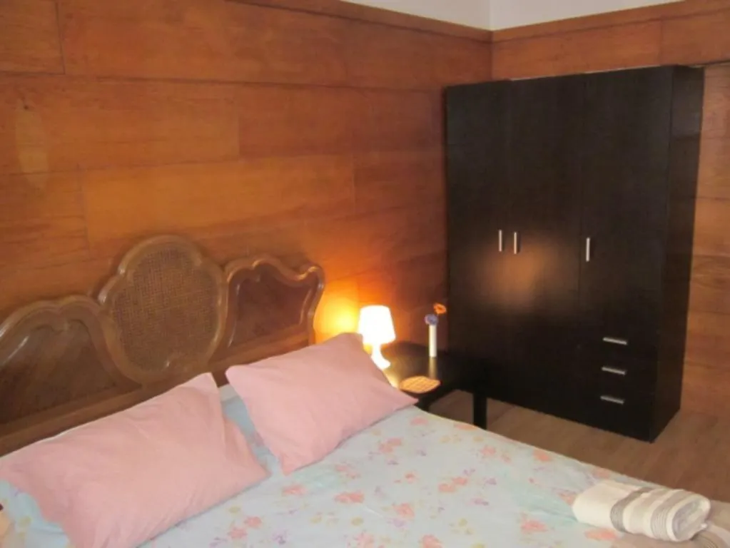 Barcelona Rooms Rent 0*,  İspanya
